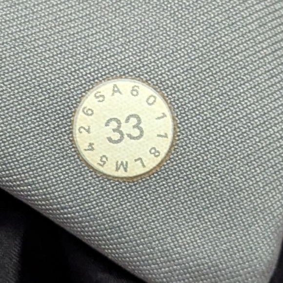 Lululemon ABC Pant Classic *34" in Light Cast - Picture 14 of 14